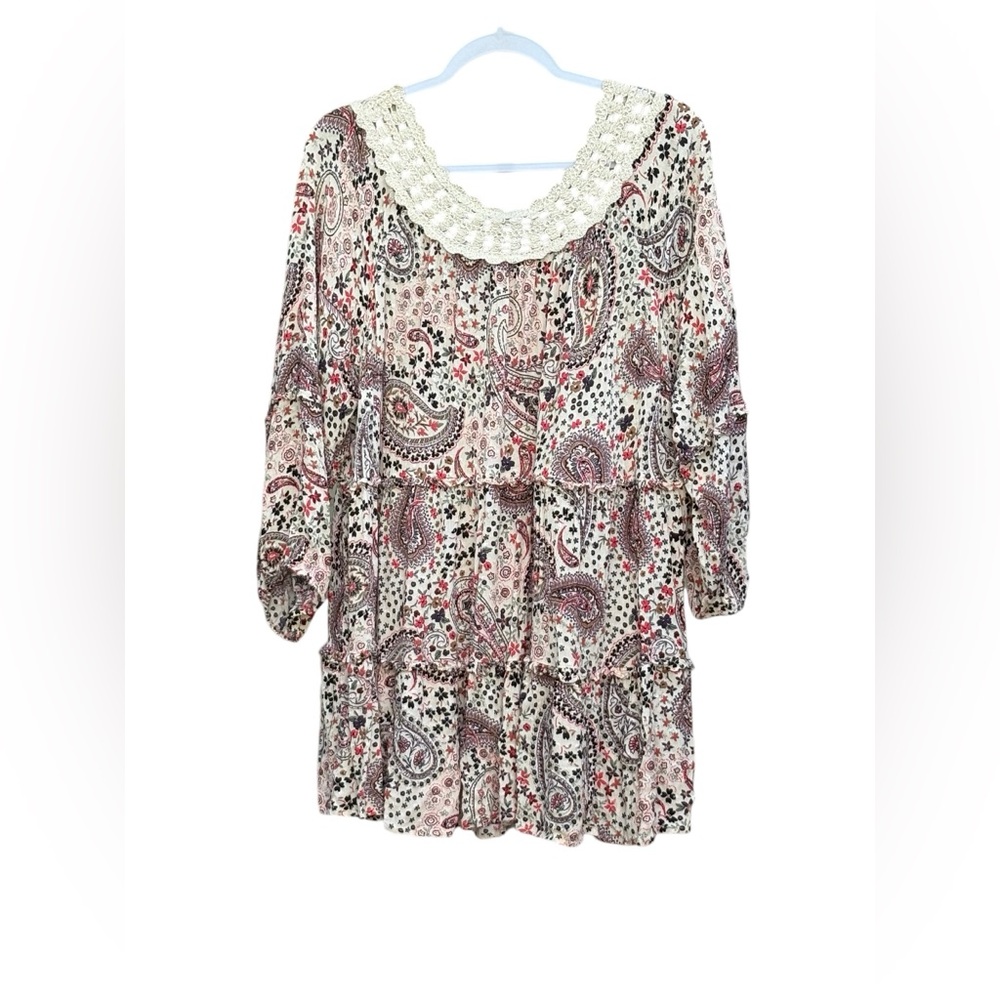 Torrid Paisley Floral Print Ruffle Layers Crochet Collar Shirt Size 3 (3X)